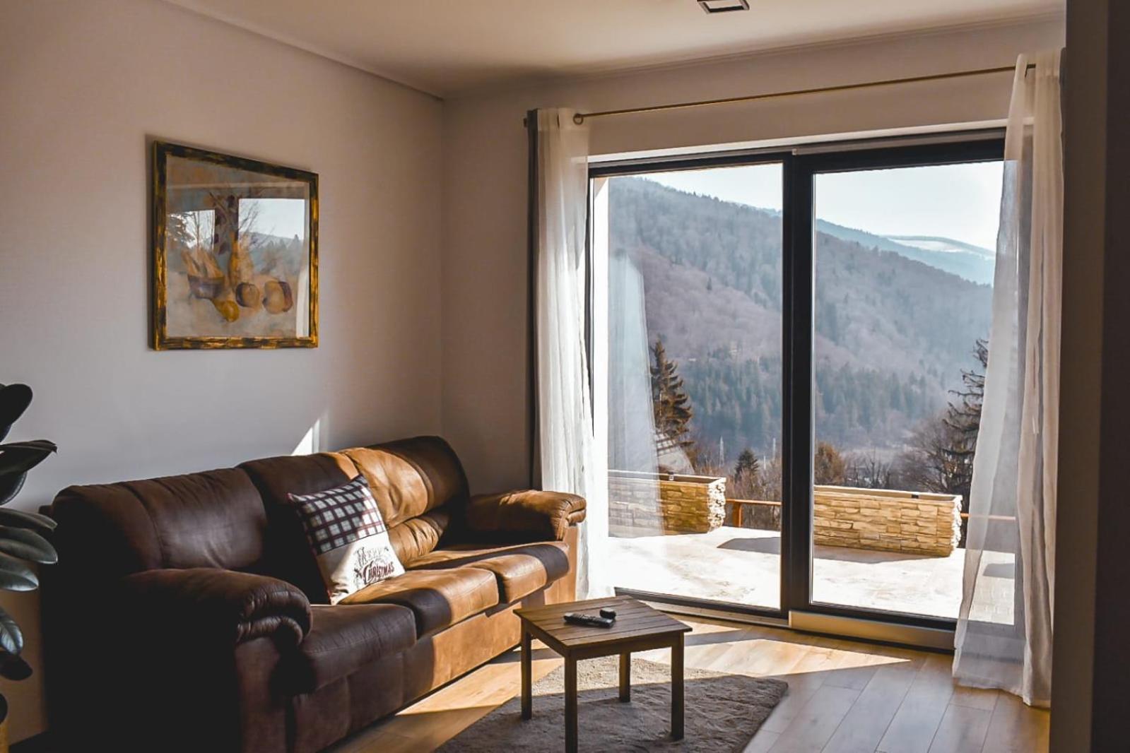 Stone With Sauna Apartment Sinaia